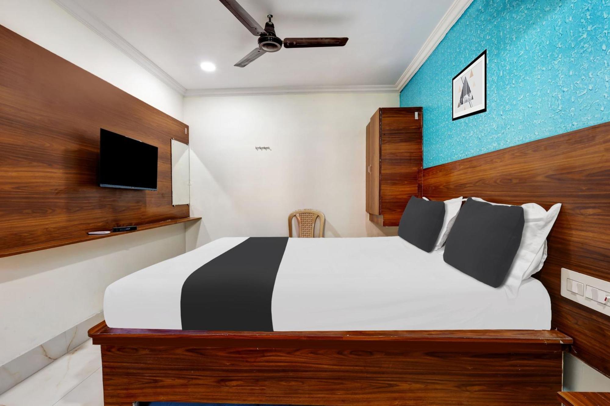 Hotel O Gangothri Lodge Visakhapatnam Exterior photo